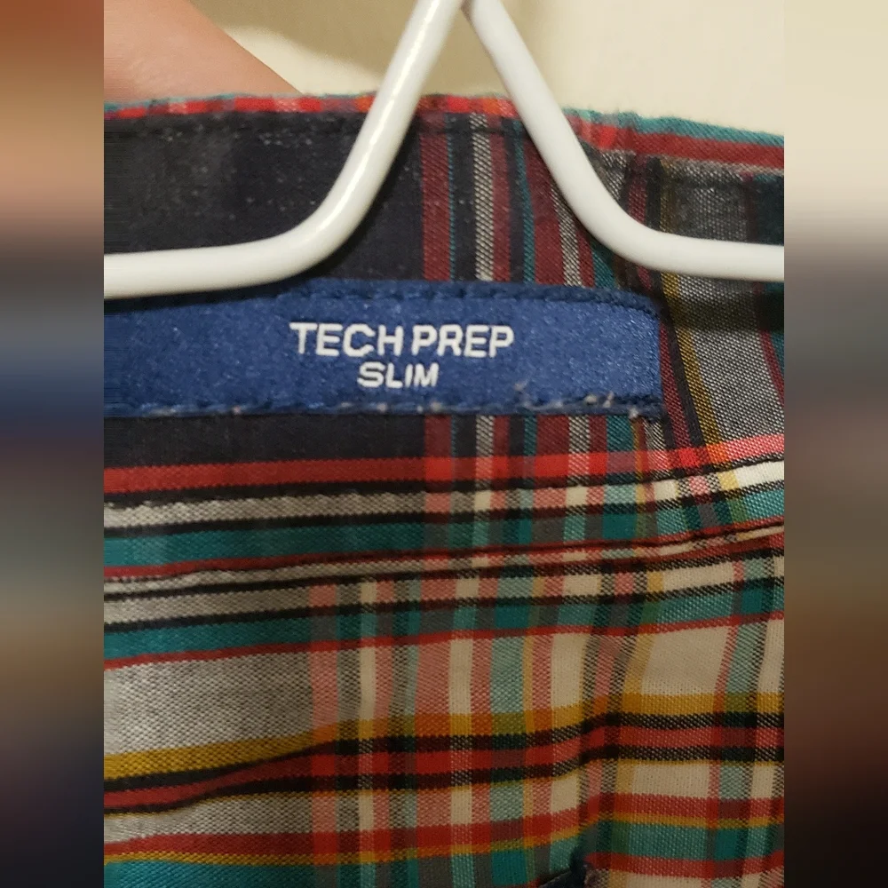 GANT Men's Checkered Shirt - Red, White, and Blue - Picture 4 of 5